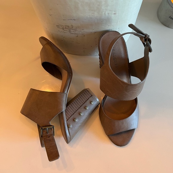 Wedges - Picture 4 of 5